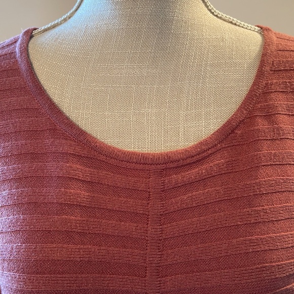 NWOT New York & Company Soho Jeans Sweater - Picture 7 of 16